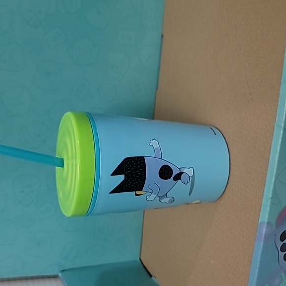 Bluey Heeler Family Cup w/Lid and Straw - Picture 2 of 6